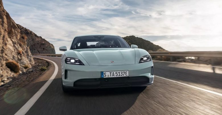 Tűzveszélyes akkumulátorok miatt hív vissza majdnem 30 ezer Taycant a Porsche