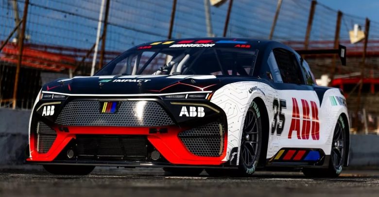 Elektromos prototípust villantott a NASCAR