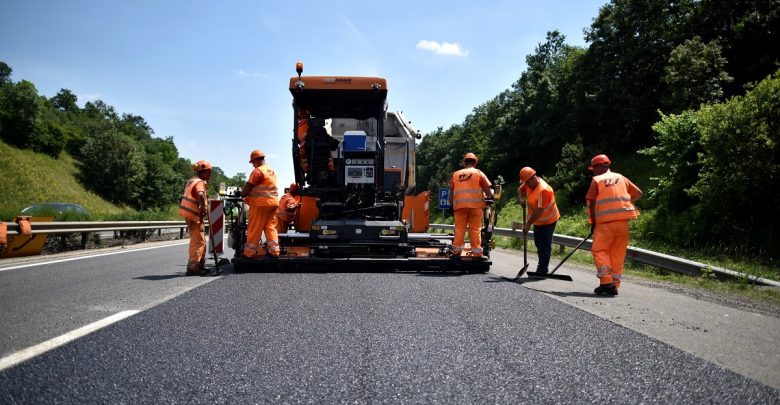 Vedd észre! A dolgozói védelmére hívja fel a figyelmet a Magyar Közút