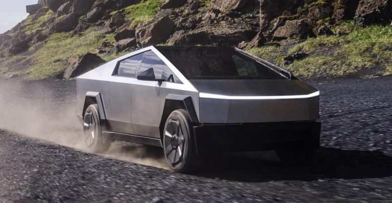 Így okoz 3 millió forintos kárt egy kis kavics a Tesla Cybertruckban